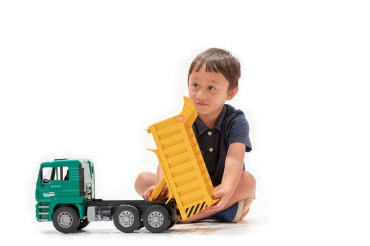 02765 MAN Dump Truck