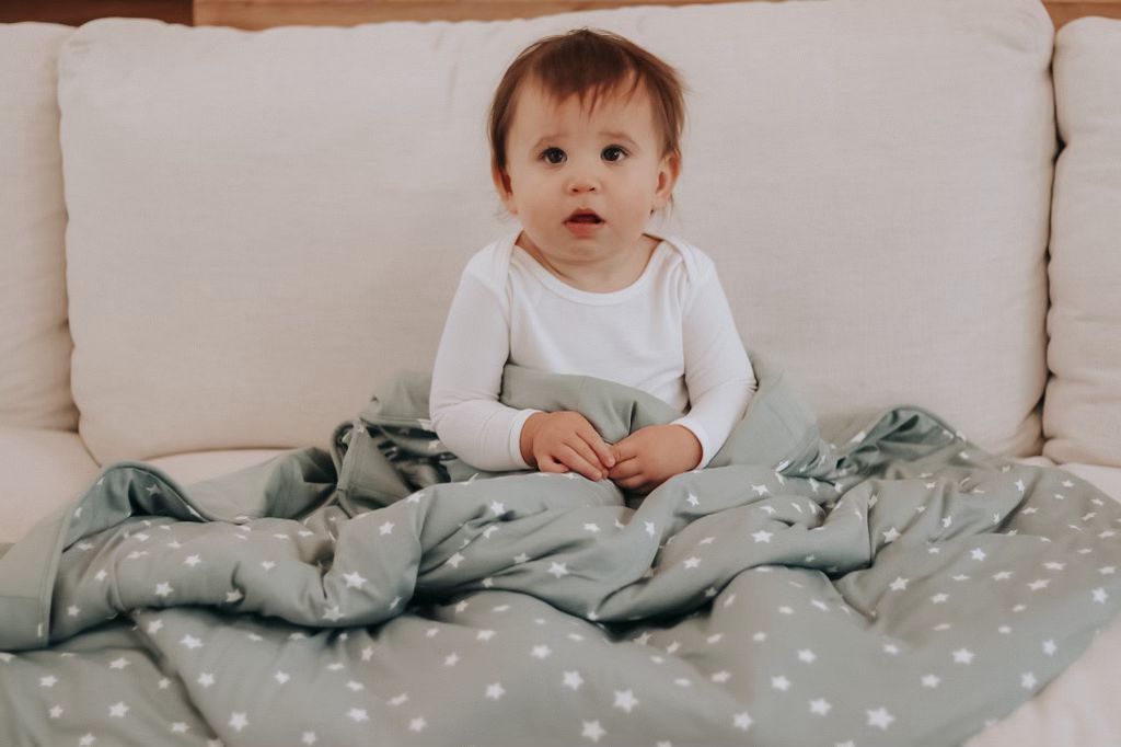 günamüna® Cozy Cloud Baby Blanket in Sage/Shine