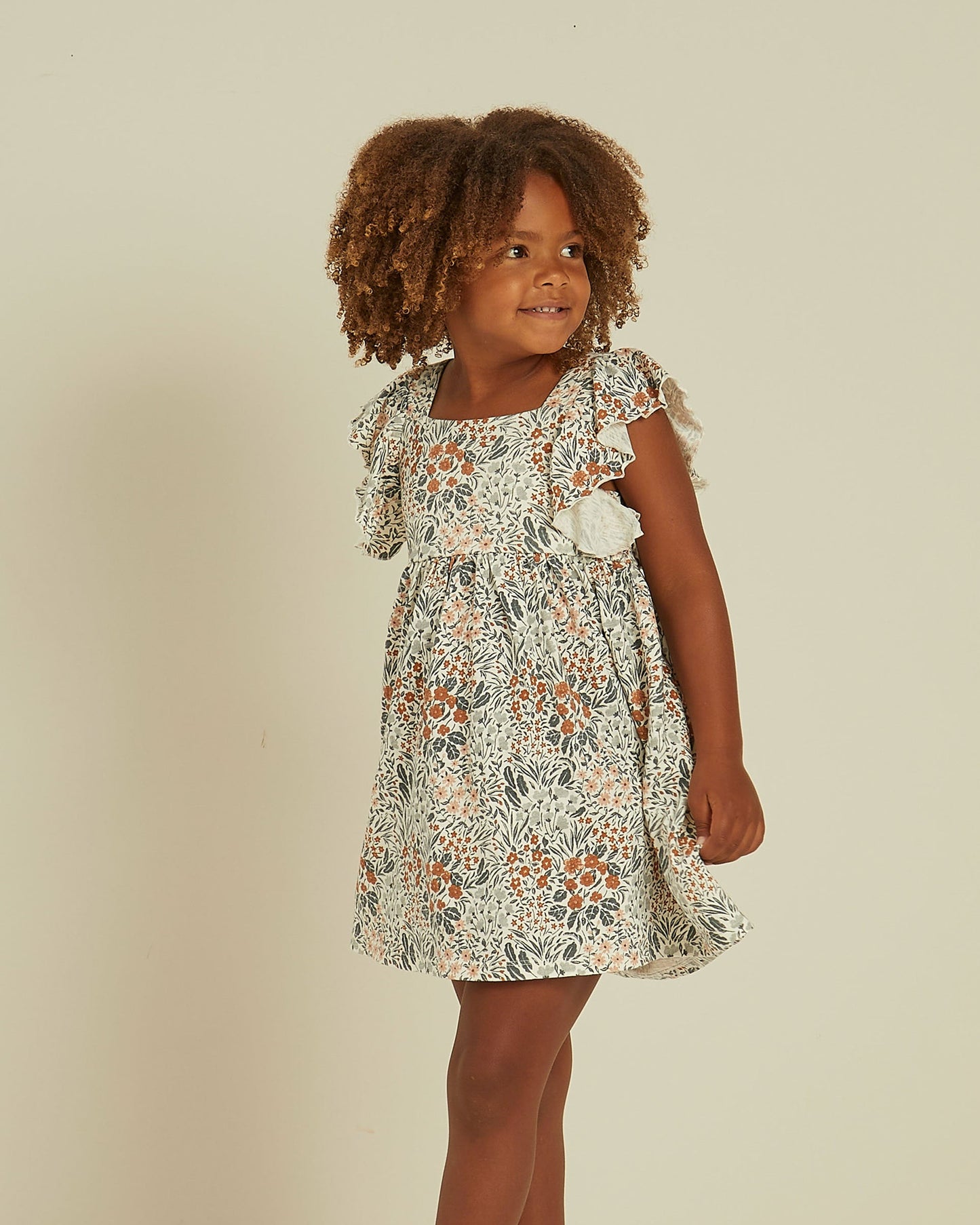 mariposa dress | flower field