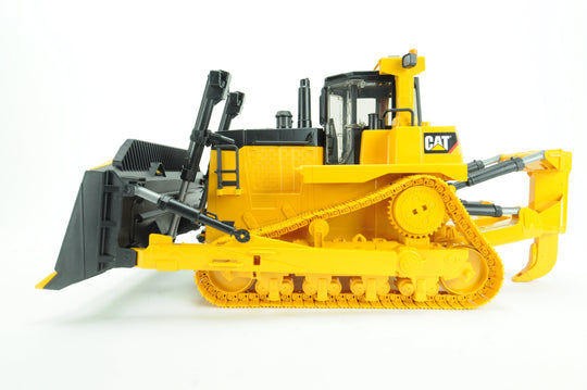 02453 CAT Large Track-type Tractor