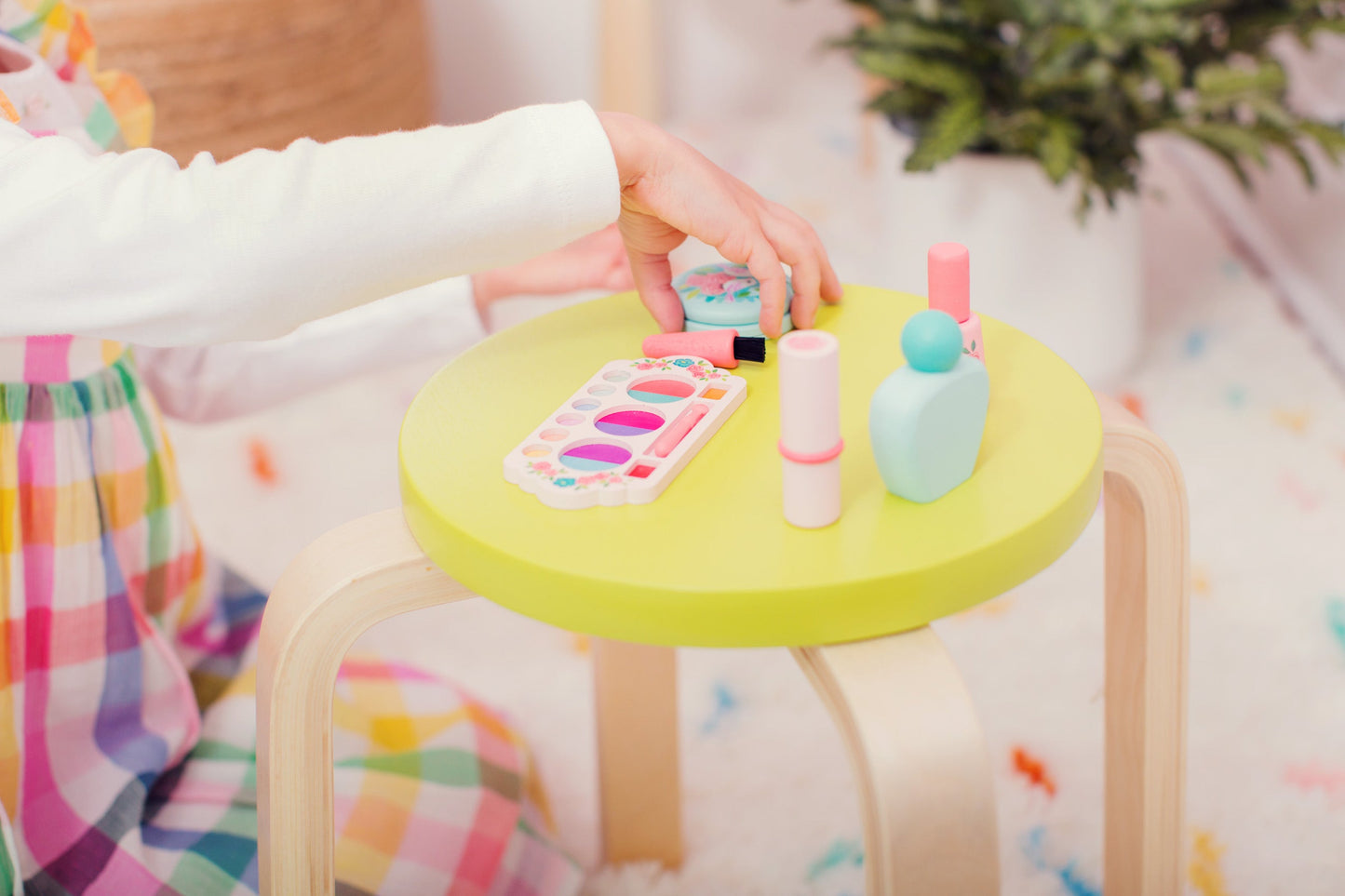 Birdie's Makeup Wooden Cosmetics Set