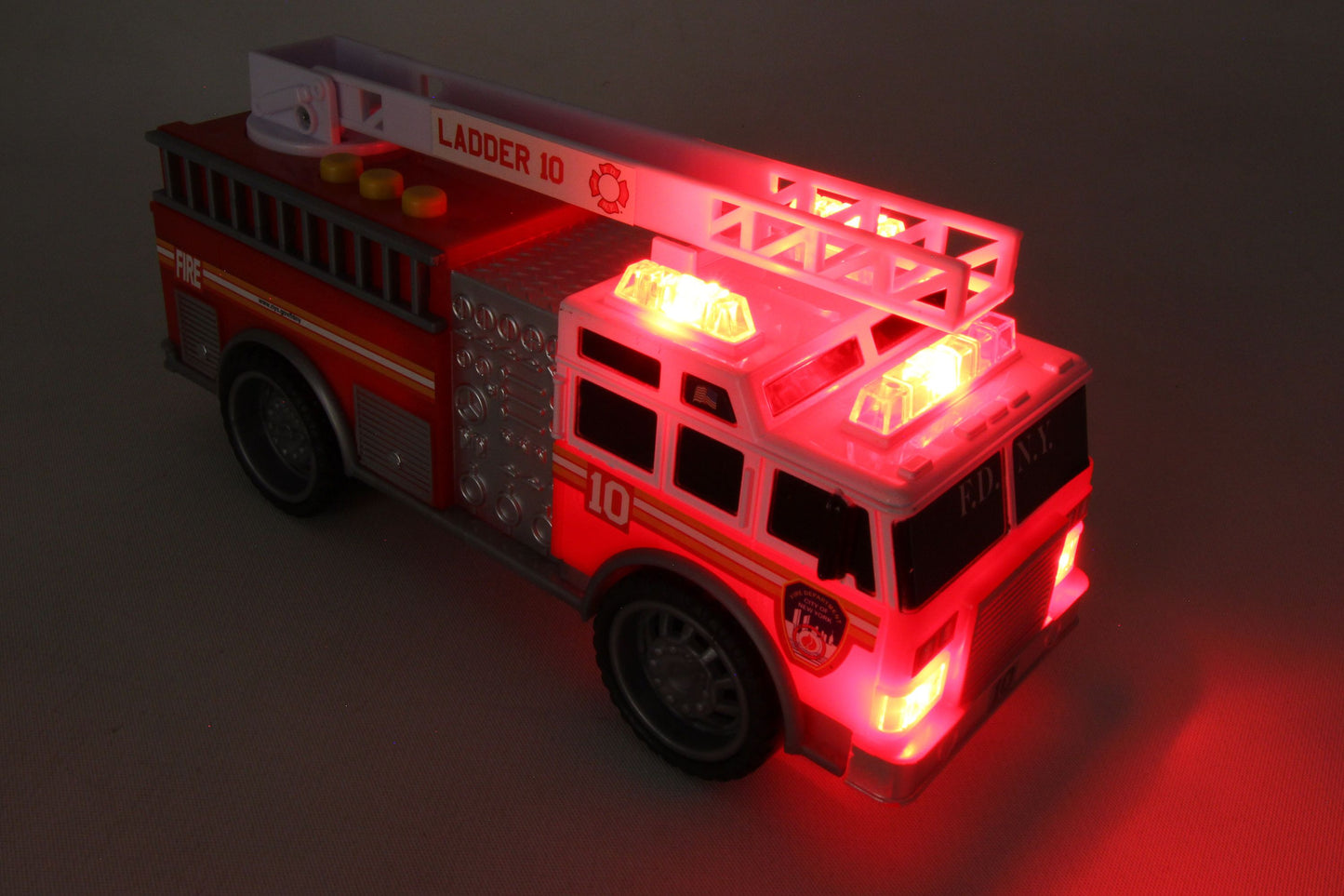 FDNY FIRE TRUCK W/LIGHTS & SOUND