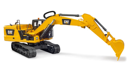Bruder 02484 CAT Excavator