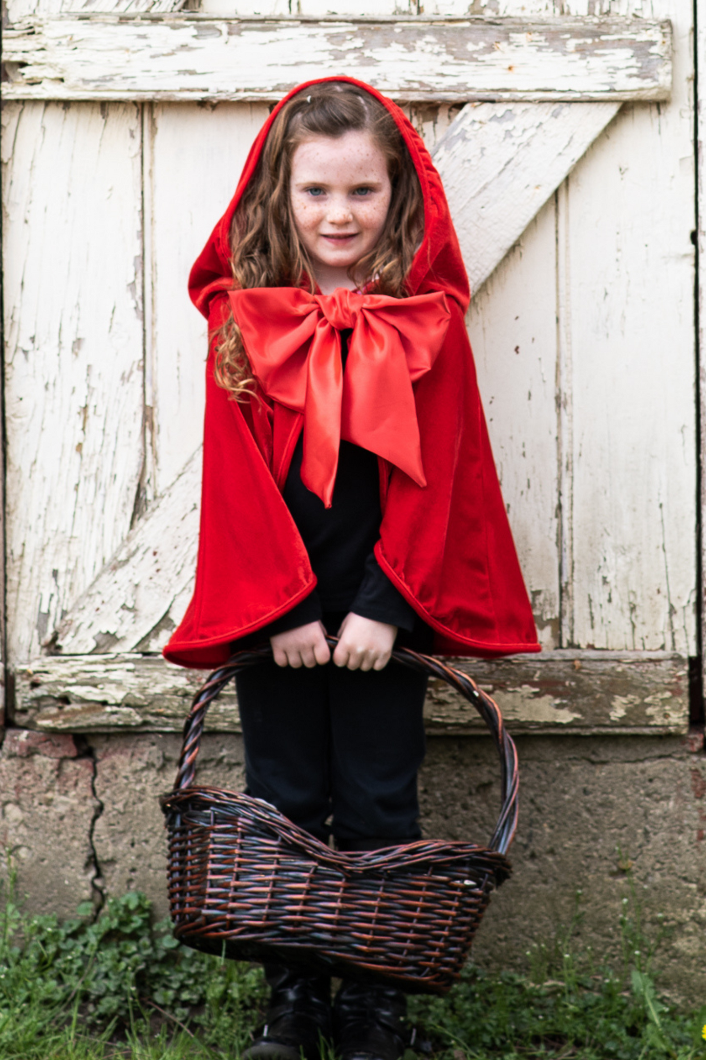 WOODLAND STORYBOOK LITTLE RED RIDING HOOD CAPE