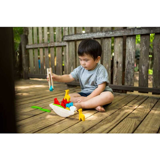 5136 Balancing Boat