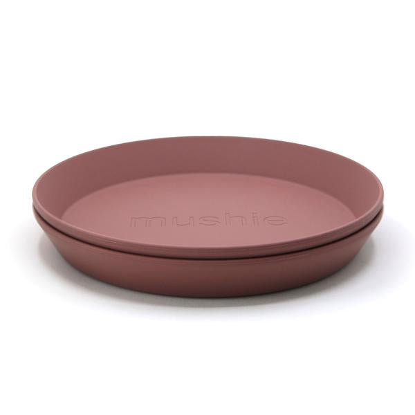 Round Dinnerware Plates, Set of 2 (Woodchuck)