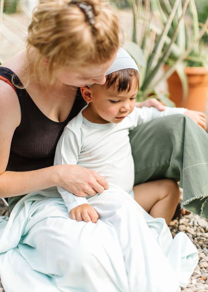 Unisex LS Bodysuit In TENCEL™ - Peace Dove
