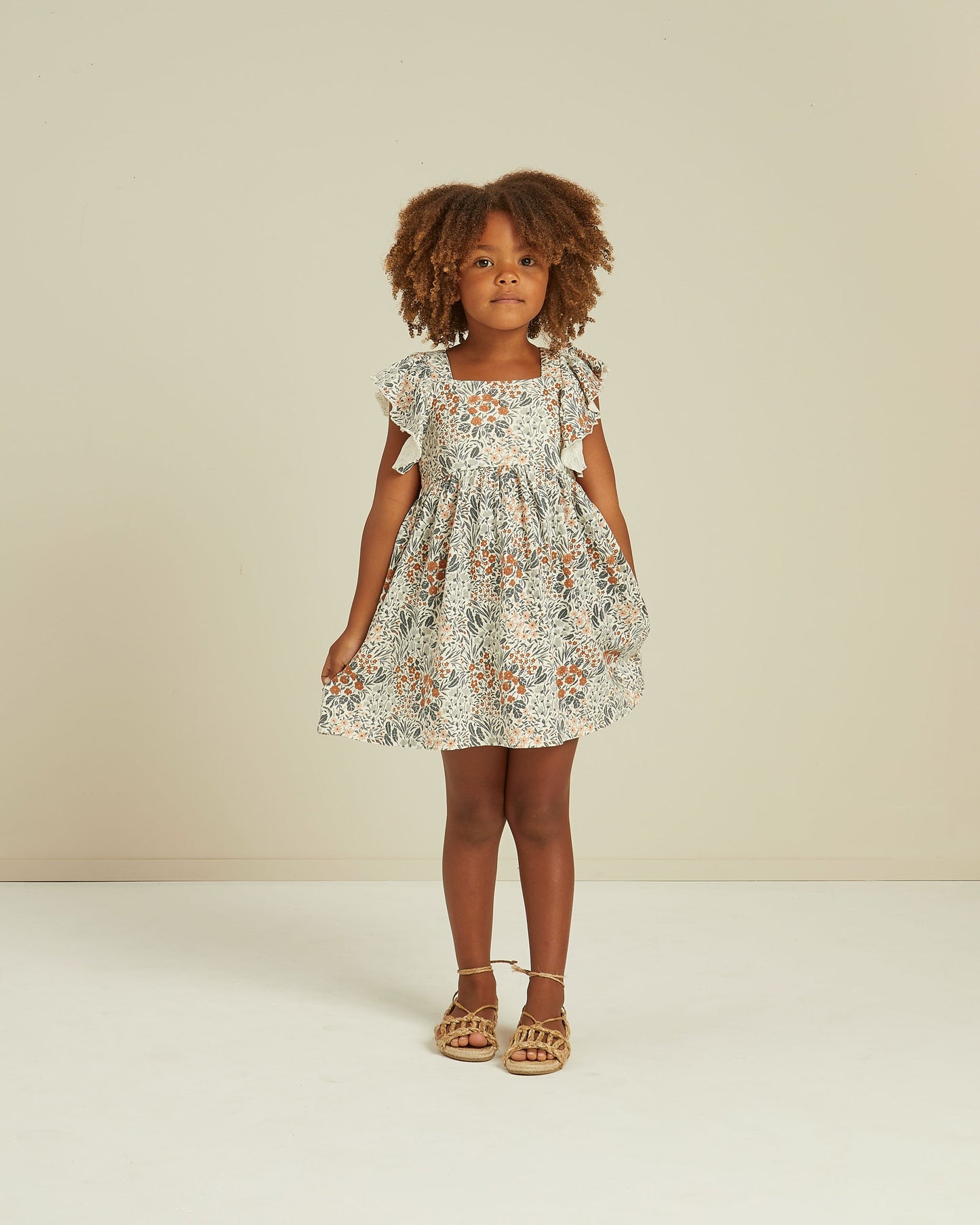 mariposa dress | flower field