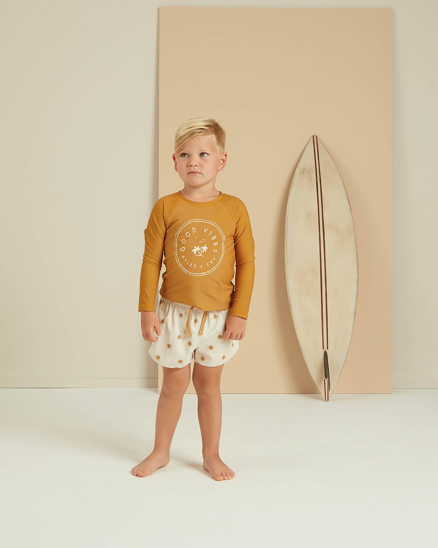 rashguard | good vibes + swim trunk | suns SET
