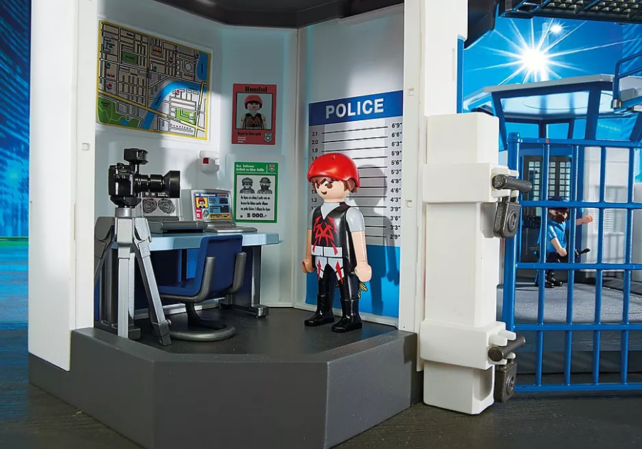 6919 Police Headquarters with Prison