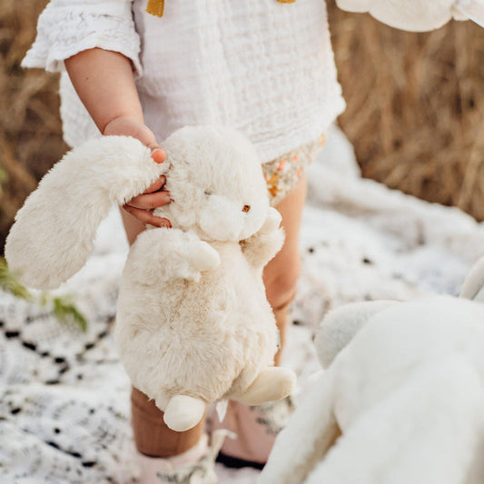 TINY NIBBLE 8" BUNNY - CREAM 100420